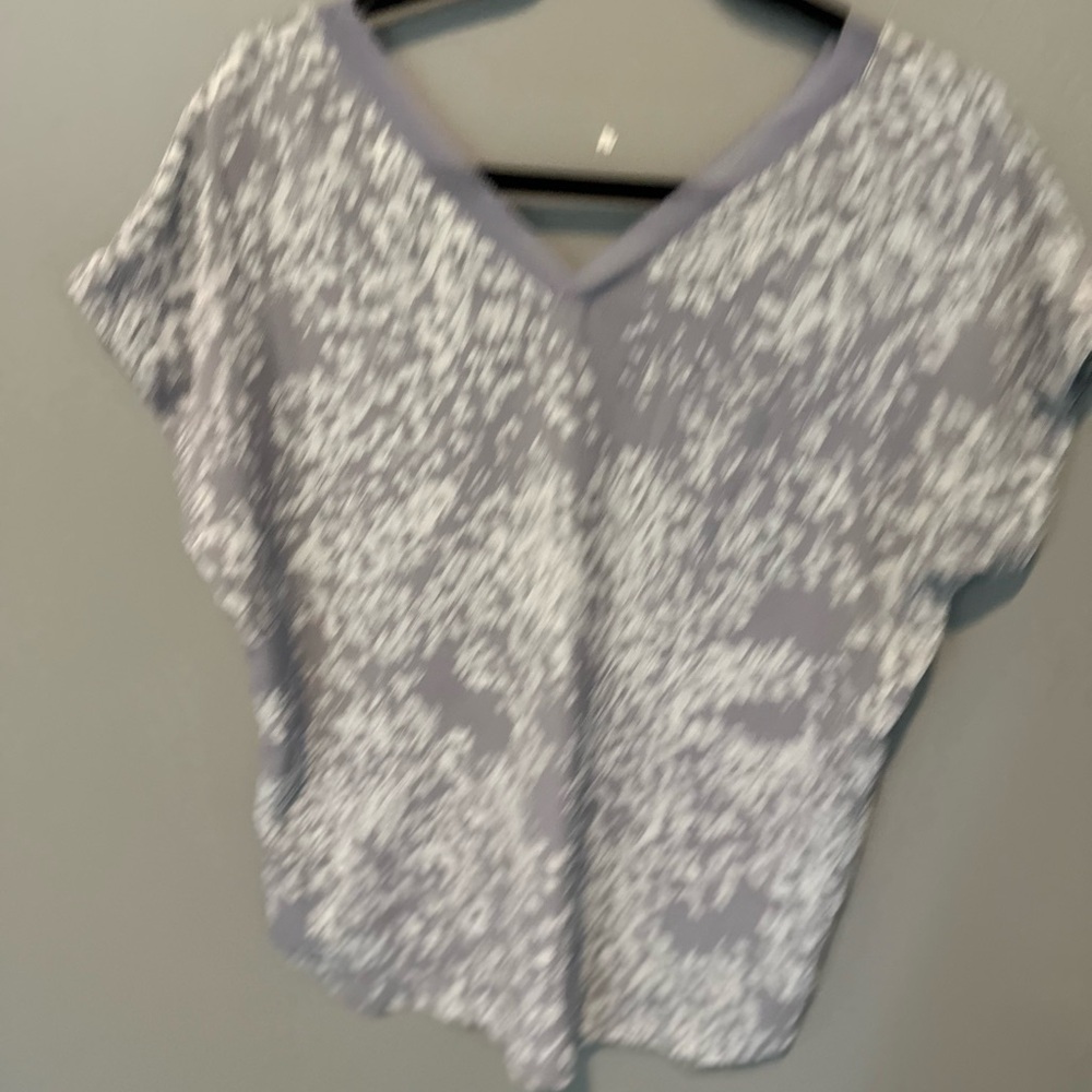 Chic Women's Speckled Blouse in Gray